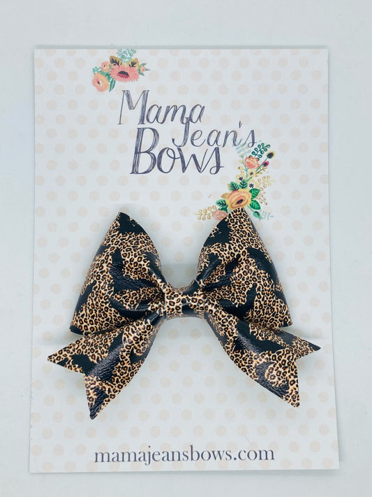 Leopard Bats Carissa Hair Bow